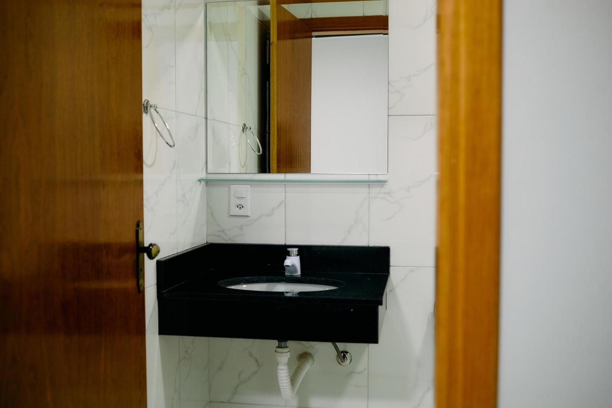 Hotel Beirut Aparecida  Bagian luar foto